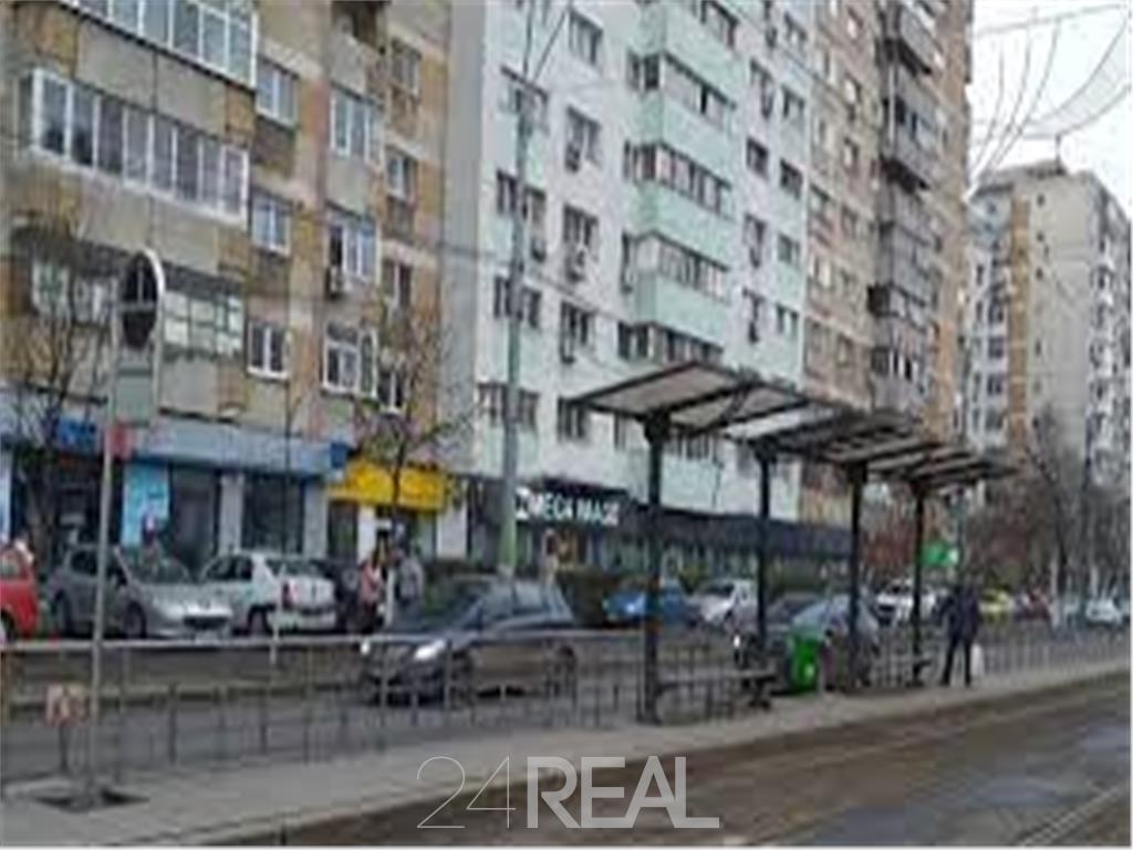 Spatiu comercial stradal Titulescu 639 mp
