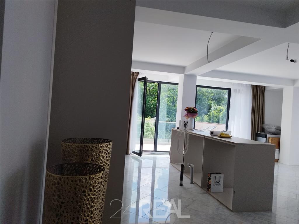 Vanzare penthouse cu priveliste spectaculoasa - Padurea Baneasa